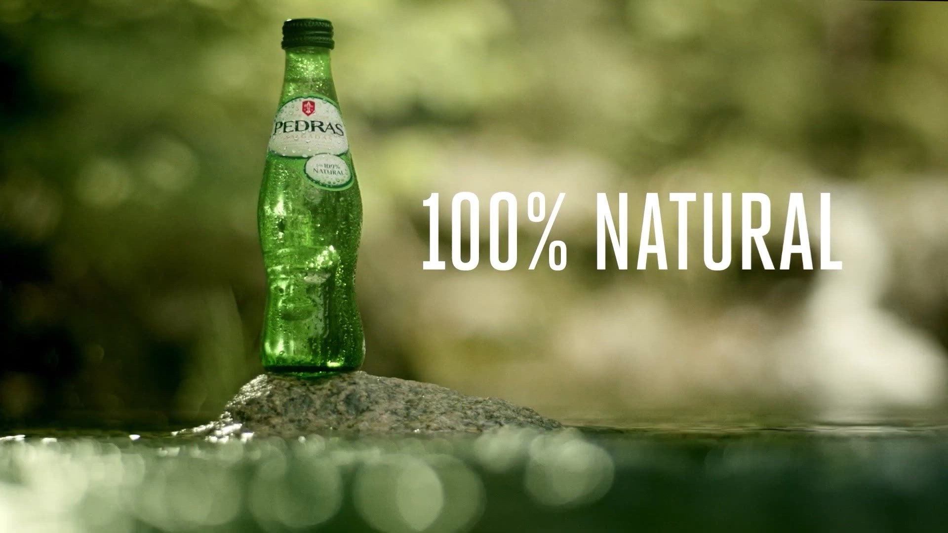 Não é água. É Castello.