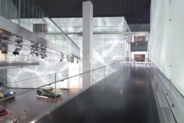 Mediatecture for the BMW Museum, Munich